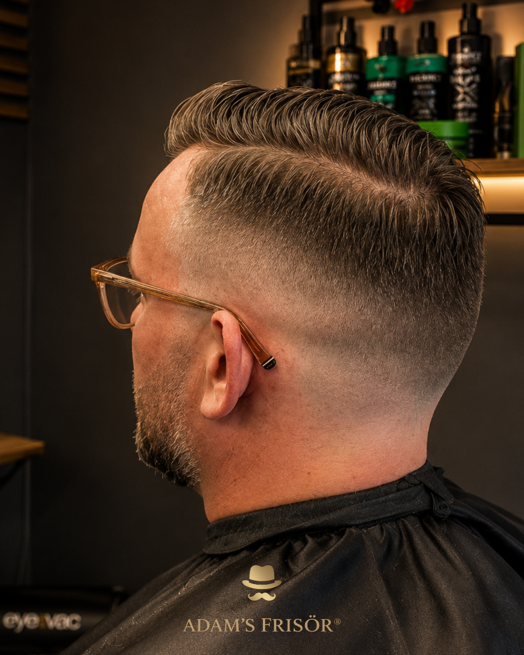 Skin fade och skägg hos Adam's Frisör i Örnsköldsvik